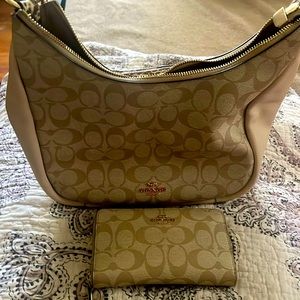 Coach purse and wallet